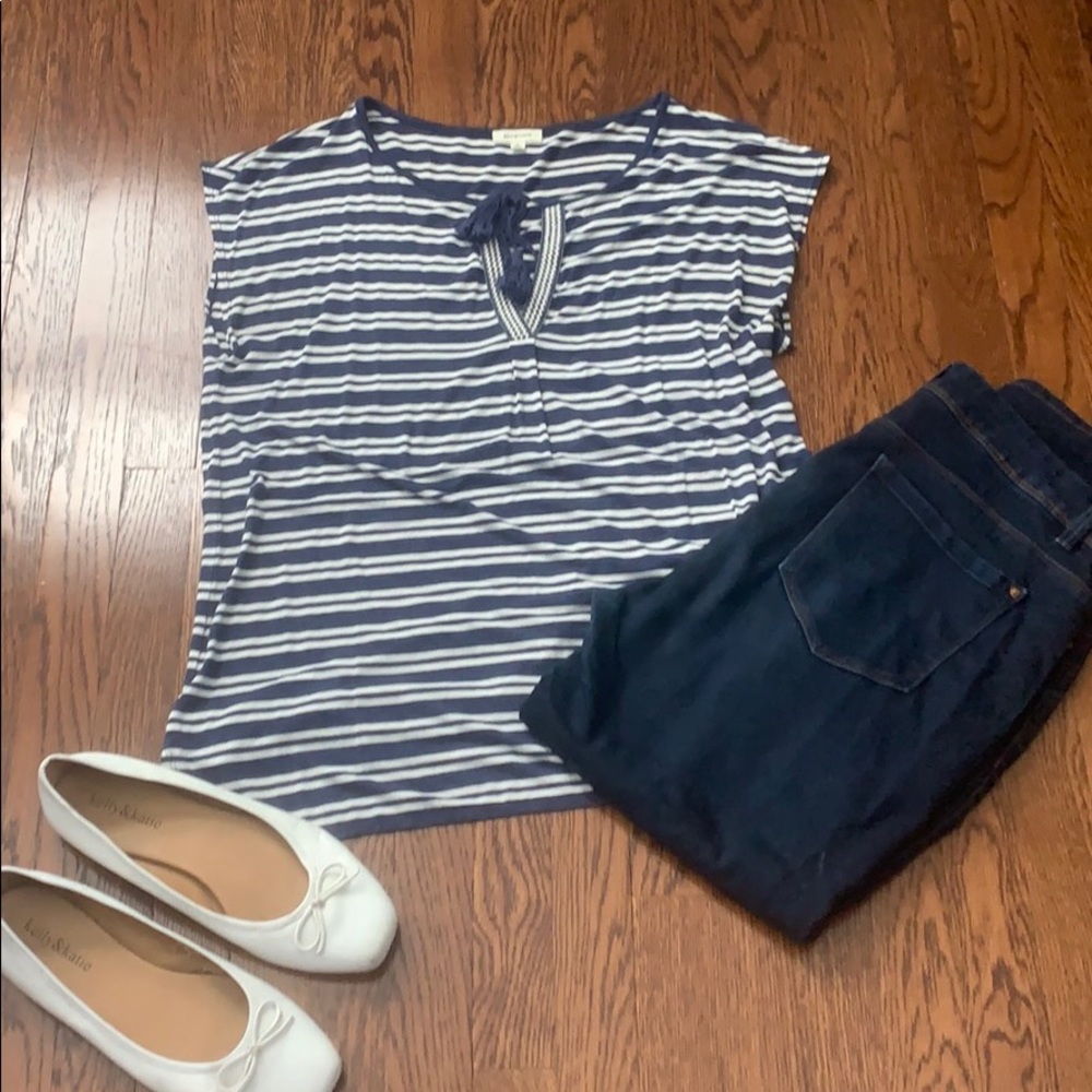 3/$20 Max Studio striped tee size large